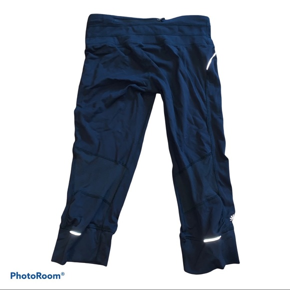 Athleta Black Relay Capri Leggings Running Tights size Small - Picture 5 of 9